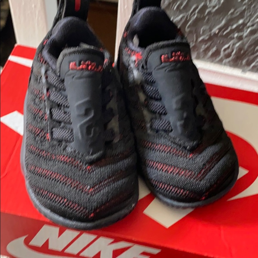 Lebron Soldiers XI